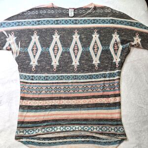 Silvergate Women's Aztec Print Short Sleeve Blouse SZ Large Hi/Low Tapered